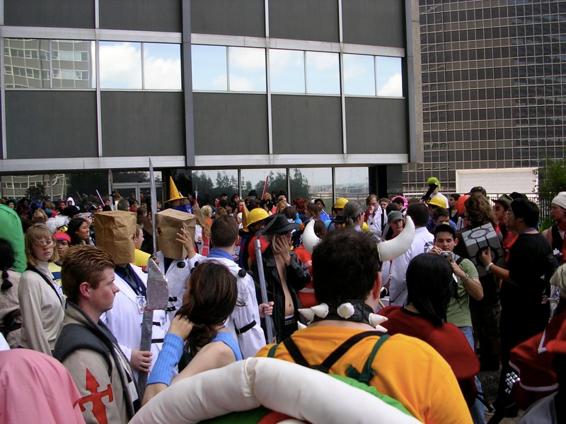 Illustration for article titled Video Game Cosplay Record Brutally Beaten